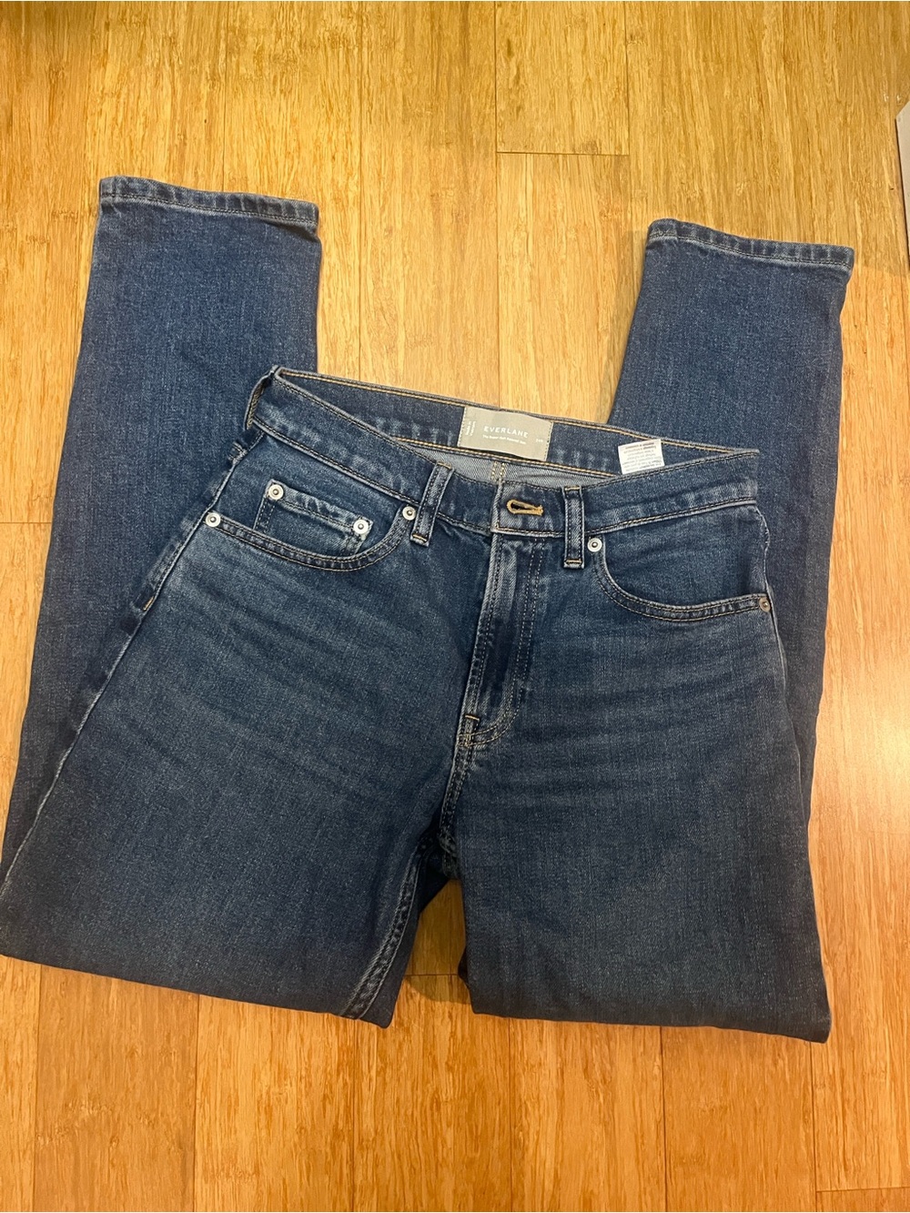 Everlane supersoft relaxed jean 24 excellent condition worn only once or twice.